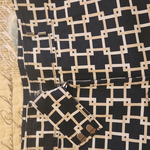 Ann Taylor shorts NWOT - Picture 3 of 5